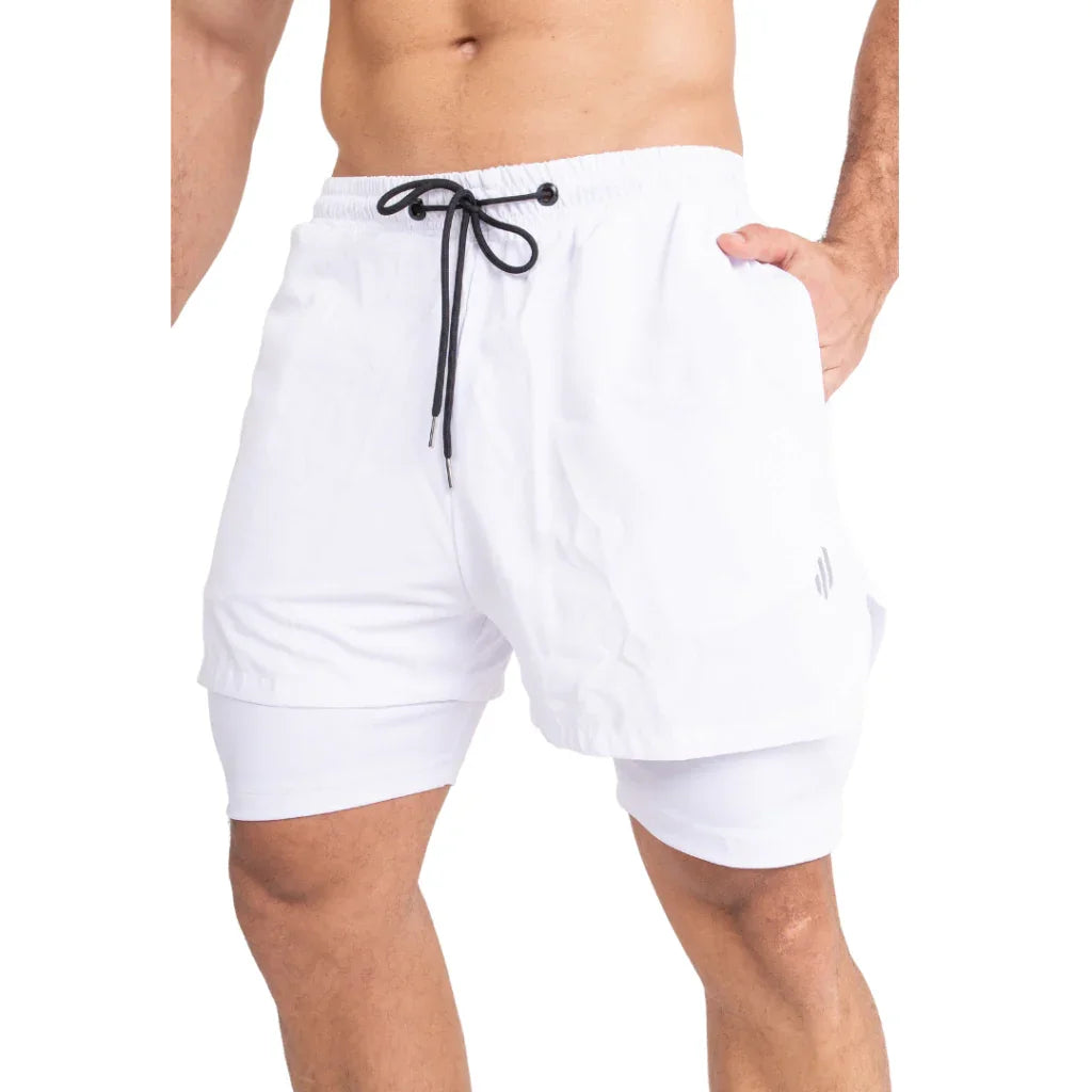 Shorts masculino de compressão branco para alta performance esportiva, dupla camada, ajuste com cordão.